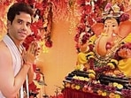 Tusshar Kapoor welcomes Bappa at his home in Juhu, Mumbai Tusshar Kapoor welcomes Bappa at his home in Juhu, Mumbai