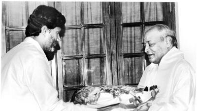 Andhra Pradesh chief minister N Chandrababu Naidu meets the then Prime Minister PV Narasimha Rao in New Delhi in September 1995. (HT ARCHIVE) Andhra Pradesh chief minister N Chandrababu Naidu meets the then Prime Minister PV Narasimha Rao in New Delhi in September 1995. (HT ARCHIVE)