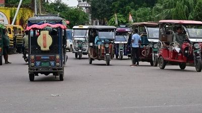A purported video of the incident shows the rickshaw colliding with the bike. (HT_PRINT/Representative)