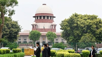 Along with RJD, AIMIM has also moved the SC, seeking extension of September 1 deadline for filing claims, objections in Bihar SIR. (Arvind Yadav/HT Photo) Along with RJD, AIMIM has also moved the SC, seeking extension of September 1 deadline for filing claims, objections in Bihar SIR. (Arvind Yadav/HT Photo)