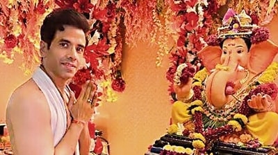 Tusshar Kapoor welcomes Bappa at his home in Juhu, Mumbai Tusshar Kapoor welcomes Bappa at his home in Juhu, Mumbai