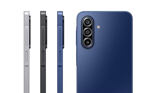 Samsung Galaxy A17 5G brings a 6.7-inch AMOLED display, triple cameras, and a 5,000mAh battery at £199, which converts to around ₹21,000 in India. (Samsung )