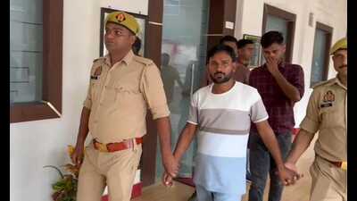 Umesh Kumar Yadav arrested by the Colonelganj police on Saturday (HT Photo)