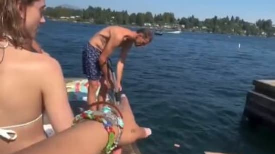 Man dubbed “Kevin” accused of removing ladder as Black girl struggled in water (@NikkiThaGodB1/ X)