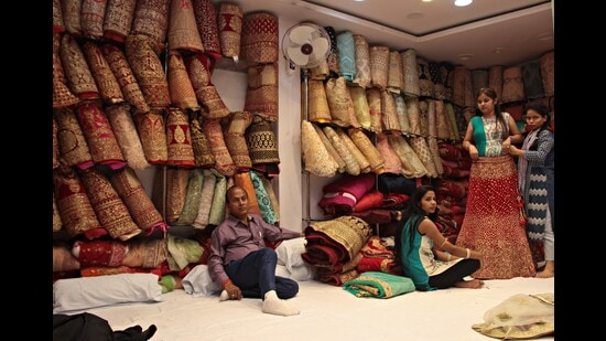Research shows that an average Indian family’s expenditure on a wedding is about three times its annual income. (HT Archive)