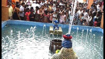 Ganesh festival in Pune gets a commercial edge Ganesh festival in Pune gets a commercial edge
