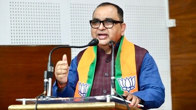 BJP Minority Morcha chief Jamal Siddiqui seeks a fatwa from Darul Uloom Deoband against a man for allegedly abusing PM Modi and his mother during Rahul Gandhi’s Bihar rally. (X-@JamalSiddiqui_) BJP Minority Morcha chief Jamal Siddiqui seeks a fatwa from Darul Uloom Deoband against a man for allegedly abusing PM Modi and his mother during Rahul Gandhi’s Bihar rally. (X-@JamalSiddiqui_)