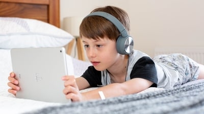 Parents must be vigilant about behavioural changes in their child's behaviour due to excessive screen time. (Emily Wade on Unsplash) Parents must be vigilant about behavioural changes in their child's behaviour due to excessive screen time. (Emily Wade on Unsplash)