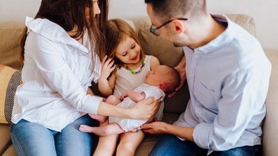 Parents need to prepare their older child to the arrival of the baby. (Shutterstock) Parents need to prepare their older child to the arrival of the baby. (Shutterstock)