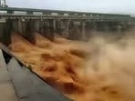 The 70,000 cusecs to 1.5 lakh cusecs is considered “low flood”, 1.5 lakh cusecs to 2.5 lakh cusecs is “medium flood”, and above 2.5 lakh cusecs is “high flood”. (HT File) The 70,000 cusecs to 1.5 lakh cusecs is considered “low flood”, 1.5 lakh cusecs to 2.5 lakh cusecs is “medium flood”, and above 2.5 lakh cusecs is “high flood”. (HT File)