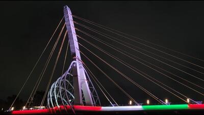 A unique feature of the bridge is that it is designed in the shape of a veena, an Indian musical instrument. It is 179.79 metres long and 8 metres wide with a 72.26-metre-high inclined concrete pylon. It is also the first pedestrian-only bridge built over a river in Pune (HT)