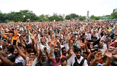 Supporters of Manoj Jarange Patil, during Maratha reservation protest at Azad Maidan, in Mumbai, India, on Sunday, (Anshuman Poyrekar/HT Photo)