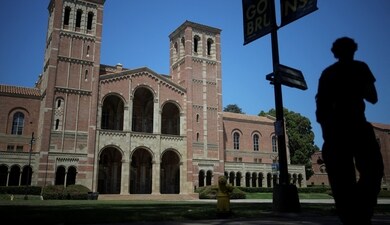 A person walks past Royce Hall at the University of California Los Angeles (UCLA) in Los Angeles, California, U.S., August 11, 2025. (REUTERS) A person walks past Royce Hall at the University of California Los Angeles (UCLA) in Los Angeles, California, U.S., August 11, 2025. (REUTERS)