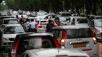 Vehicles stuck in a traffic jam near the admin block of Panjab University in Chandigarh on Monday. (Keshav Singh /HT)