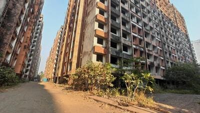 According to SRA officials, the violating developers have been defaulting on rent payments for anywhere from six months to 10 years (Pic for representation/Satish Bate/HT PHOTO) According to SRA officials, the violating developers have been defaulting on rent payments for anywhere from six months to 10 years (Pic for representation/Satish Bate/HT PHOTO)