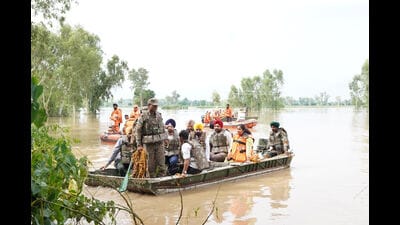 CM Bhagwant Mann visited the flood-hit areas in Ferozepur. CM Bhagwant Mann visited the flood-hit areas in Ferozepur.