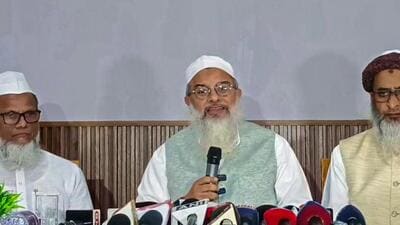 Jamiat Ulama-i-Hind president Maulana Mahmood Madani speaks to media on the eviction drive in Assam and condemns the usage of derogatory words, in Kamrup on Tuesday. (ANI Video Grab)