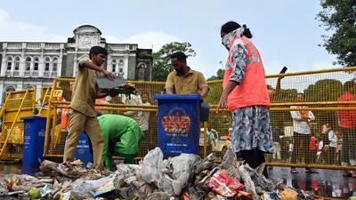 Mumbai, India. Sep 02, 2025 - BMC Workers cleaning the road near Azad Maidan in South Mumbai. Large numbers of supporters and members of the Maratha community gathered at Azad Maidan to support Jarange Patil. Maratha quota agitation leader Manoj Jarange Patil began an indefinite hunger strike at Azad Maidan in South Mumbai from Friday. He is staging this hunger strike to demand a 10 percent quota for Marathas under the Other Backward Classes (OBC) category. Mumbai, India. Sep 02, 2025. (Photo by Raju Shinde/HT Photo) (Raju Shinde) Mumbai, India. Sep 02, 2025 - BMC Workers cleaning the road near Azad Maidan in South Mumbai. Large numbers of supporters and members of the Maratha community gathered at Azad Maidan to support Jarange Patil. Maratha quota agitation leader Manoj Jarange Patil began an indefinite hunger strike at Azad Maidan in South Mumbai from Friday. He is staging this hunger strike to demand a 10 percent quota for Marathas under the Other Backward Classes (OBC) category. Mumbai, India. Sep 02, 2025. (Photo by Raju Shinde/HT Photo) (Raju Shinde)
