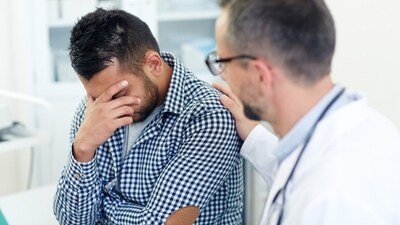 A Reddit user found relief from chronic stomach issues after ChatGPT suggested testing for H. pylori. (Representative image) (Freepik) A Reddit user found relief from chronic stomach issues after ChatGPT suggested testing for H. pylori. (Representative image) (Freepik)