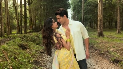 Param Sundari worldwide box office collection day 4: Sidharth Malhotra and Janhvi Kapoor in the film. Param Sundari worldwide box office collection day 4: Sidharth Malhotra and Janhvi Kapoor in the film.