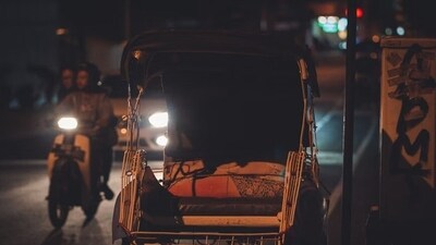The post paints a vivid picture of a street vendor making his bed after a long day’s work. (Representational/Unsplash) The post paints a vivid picture of a street vendor making his bed after a long day’s work. (Representational/Unsplash)