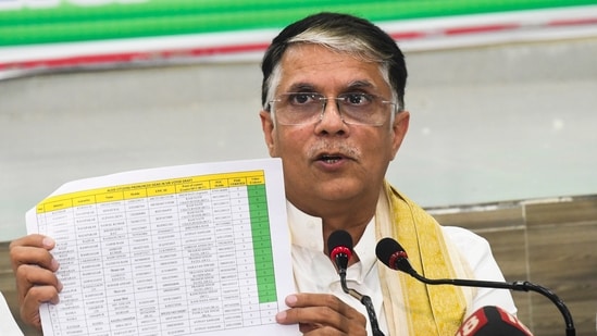 The district election officer of the New Delhi district shared a copy of the notice issued to Pawan Khera. (PTI)