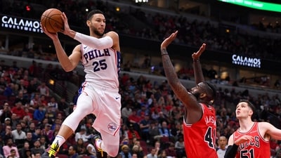 Former Philadelphia 76ers guard Ben Simmons (25) makes a pass against Chicago Bulls forward JaKarr Sampson (41) (USA TODAY Sports)