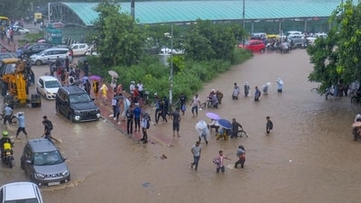 Gurugram, home to multinational headquarters and some of India’s costliest housing projects, continues to buckle under even a few hours of rain. (Photo by Parveen Kumar/Hindustan Times) (HT_PRINT) Gurugram, home to multinational headquarters and some of India’s costliest housing projects, continues to buckle under even a few hours of rain. (Photo by Parveen Kumar/Hindustan Times) (HT_PRINT)