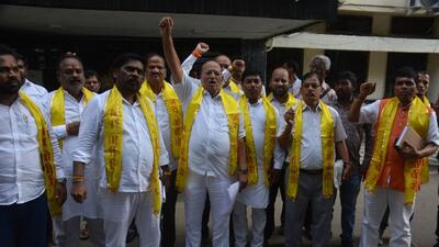 OBC leaders in Thane staged a protest outside the Thane Collector's office on Wednesday. (Praful Gangurde / HT Photo) OBC leaders in Thane staged a protest outside the Thane Collector's office on Wednesday. (Praful Gangurde / HT Photo)