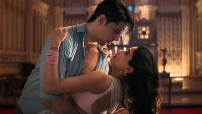 Param Sundari box office collection day 6: While the Param Sundari's visuals received acclaim, its storytelling garnered mixed responses, though the music has been well-received. Param Sundari box office collection day 6: While the Param Sundari's visuals received acclaim, its storytelling garnered mixed responses, though the music has been well-received.