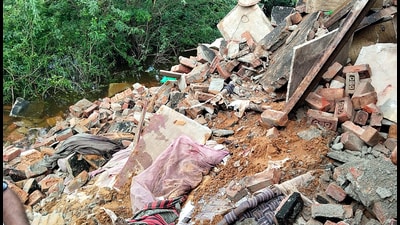 The debris after the roof of a house collapsed in Bhiwani district on Wednesday. Three minor sisters were killed in the incident. (Manoj Dhaka/HT) The debris after the roof of a house collapsed in Bhiwani district on Wednesday. Three minor sisters were killed in the incident. (Manoj Dhaka/HT)