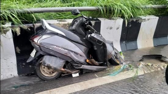 Man riding scooter dies after hit by speeding vehicle at Iffco Chowk ...