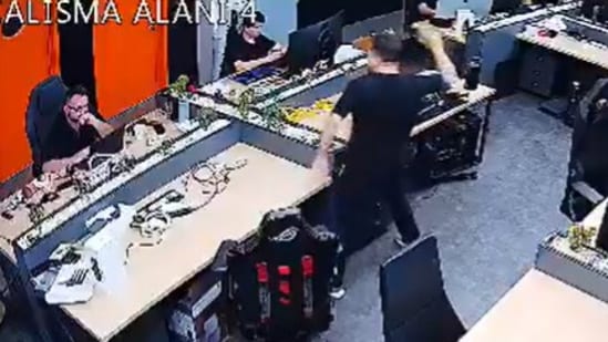 Hakki Alkan, CEO and founder of ShiftDelete, threw a flower pot at an employee