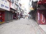A desert view of Danapur market in Patna during Bihar Bandh called by NDA against the opposition over the alleged derogatory remarks made against Prime Modi's late mother.
