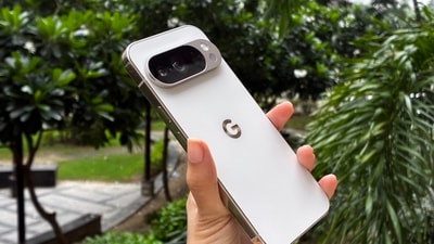 From powerful AI features, crispr display, to impressive camera performance, Google Pixel 10 Pro could be your next ideal flagship. (Aishwarya Panda-HT) From powerful AI features, crispr display, to impressive camera performance, Google Pixel 10 Pro could be your next ideal flagship. (Aishwarya Panda-HT)