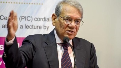 Rakesh Mohan calls for lowering India’s import duties to ASEAN levels. (HT File) Rakesh Mohan calls for lowering India’s import duties to ASEAN levels. (HT File)