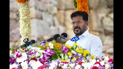 The ₹4,600 crore tunnel project aims to transfer Krishna river water from the Srisailam reservoir to provide irrigation to four lakh acres in the erstwhile combined Nalgonda district. (PTI) The ₹4,600 crore tunnel project aims to transfer Krishna river water from the Srisailam reservoir to provide irrigation to four lakh acres in the erstwhile combined Nalgonda district. (PTI)