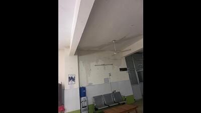 The ceilings of the reception area and the in-charge’s room were leaking, creating an unhygienic environment. (HT Photo)