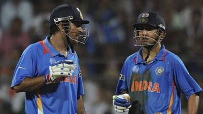 MS Dhoni accused of 'guilty silence' over hookah controversy MS Dhoni accused of 'guilty silence' over hookah controversy