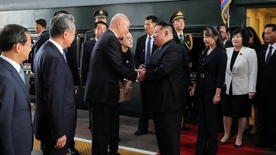 North Korean leader Kim Jong Un and his daughter were greeted by Chinese officials at Beijing Railway Station on Tuesday. North Korean leader Kim Jong Un and his daughter were greeted by Chinese officials at Beijing Railway Station on Tuesday.