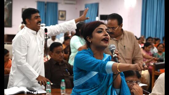 The House meeting at Lucknow Municipal Corporation headquarter in Lucknow (Mushtaq Ali/HT Photo)