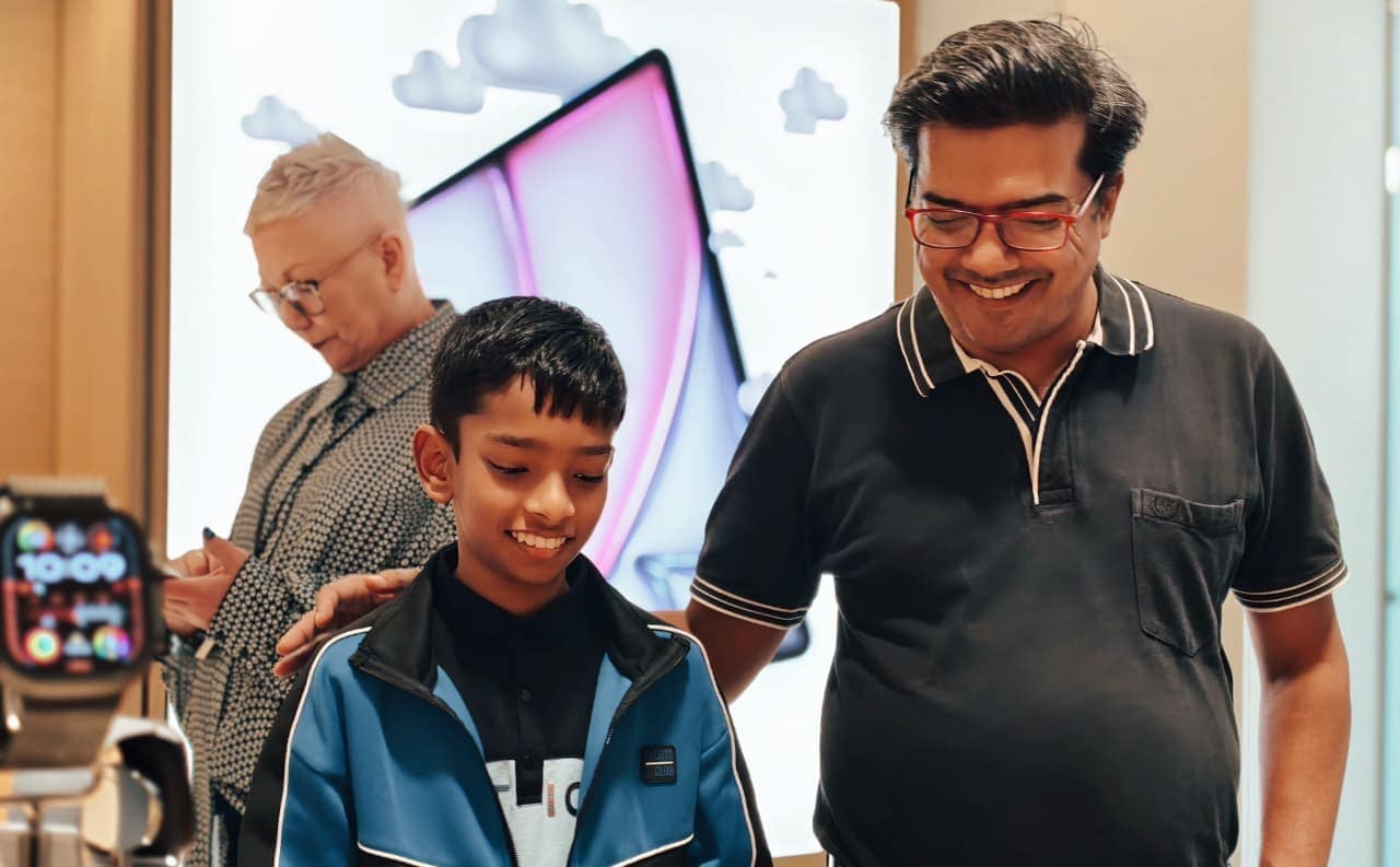 A father explores the latest Apple Watch lineup with his son. (Shaurya Sharma - HT) A father explores the latest Apple Watch lineup with his son. (Shaurya Sharma - HT)