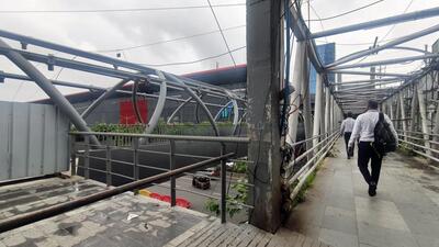 New Aarey metro footbridge stays locked, commuters forced to take detour