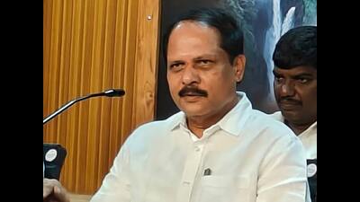 Bhovi community national president Venkatesh Maurya was among the earliest to raise concerns, accusing Ravi Kumar of extracting steep commissions from beneficiaries. (HT PHOTO)