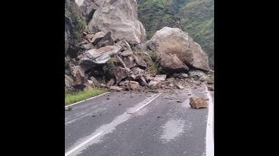 Meanwhile, Public Works Department (PWD) Minister of Himachal Pradesh, Vikramaditya Singh said that 1,380 machines pressed to service across districts to restore blocked roads. (HT Photo) Meanwhile, Public Works Department (PWD) Minister of Himachal Pradesh, Vikramaditya Singh said that 1,380 machines pressed to service across districts to restore blocked roads. (HT Photo)