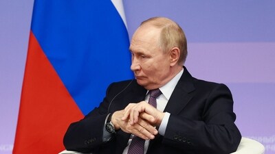 Russian President Vladimir Putin's comments came hours after European leaders repledged their commitment to a potential peacekeeping force. (AFP) Russian President Vladimir Putin's comments came hours after European leaders repledged their commitment to a potential peacekeeping force. (AFP)