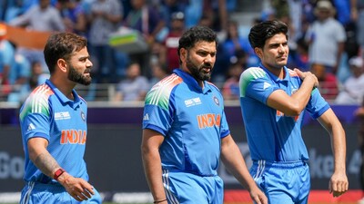Virat kohli, Rohit Sharma and Shubman Gill (PTI) Virat kohli, Rohit Sharma and Shubman Gill (PTI)