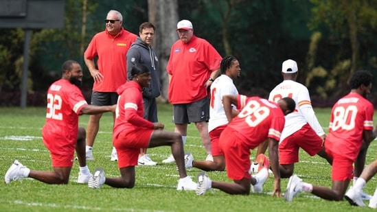 The Kansas City Chiefs will face the Los Angeles Chargers on September 5 in São Paulo, featuring Kamasi Washington singing the U.S. anthem. (AP Photo/Fernando Llano) (AP)