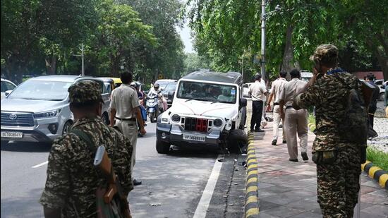 During the search, police recovered 0.30 grams of cocaine, 2.6 grams of LSD, 23.47 grams of MD, 21.26 grams of ganja, 15.49 grams of charas, an empty liquor bottle, and ₹25,000 cash. (Vipin Kumar/HT Photo)