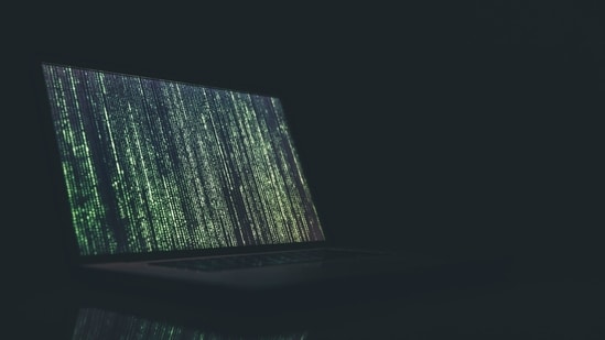 The accused warned the judge to "pay the money if she wants to stay alive." (Unsplash/ Representational Image)